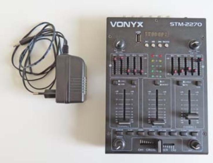 Vonyx 4-channel Mixer Sound Effects, STM 2270, mengpaneel, Muziek en Instrumenten, Mengpanelen, Zo goed als nieuw, 5 tot 10 kanalen