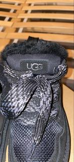 Nieuwe Uggs Sneakers in doos, Ophalen of Verzenden, Nieuw, Zwart, Sneakers of Gympen