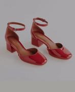 Reformation lakleren rode hak, Kleding | Dames, Schoenen, Ophalen of Verzenden, Nieuw, Rood