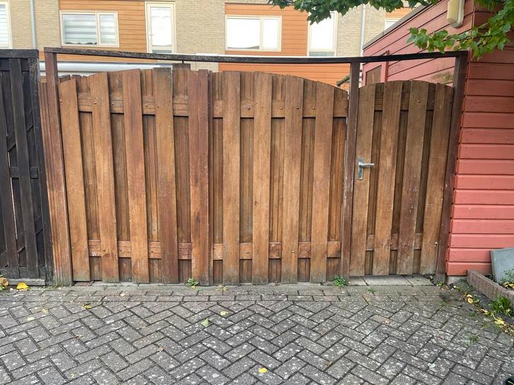 Hardhouten Tuindeur - Stevig en Mooi!, Tuin en Terras, Tuinpoorten, Gebruikt, Draaipoort, Hout, 150 tot 200 cm, 100 tot 150 cm