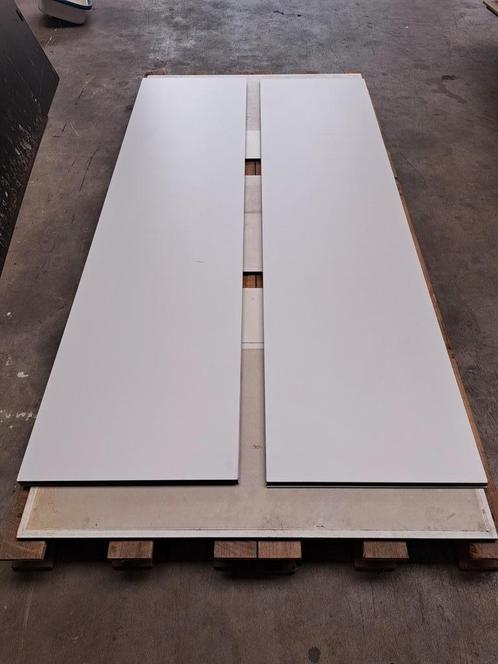 Trespa (nieuw) wit 4mm dik, 54,3x216,5 cm, boeiboord., Tuin en Terras, Bielzen en Borders, Nieuw, Overige typen, Overige materialen