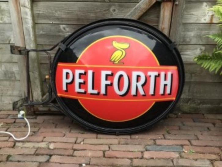 Mooie grote lichtbak van Pelforth bier, Verzamelen, Biermerken, Zo goed als nieuw, Reclamebord, Plaat of Schild, Overige merken