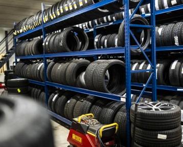 13 t/m 21 inch banden opvooraad nieuw als gebruikt ! beschikbaar voor biedingen