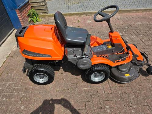 Zitmaaier husqvarna frontmaaier 4wd mulch hydro, Tuin en Terras, Grasmaaiers, Zo goed als nieuw, 50 cm of meer, Cirkelmaaier, Elektrische starter