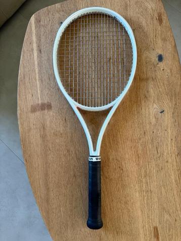 Tennisracket Wilson Shift 99 pro V1 18X20 in goede staat  beschikbaar voor biedingen