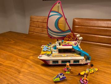 Lego Friends Catamaran beschikbaar voor biedingen