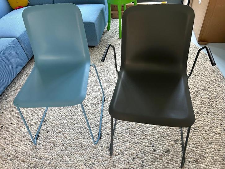 Stoel This Chair Richard Hutten, Huis en Inrichting, Stoelen, Gebruikt, Eén, Kunststof, Metaal, Grijs, Ophalen