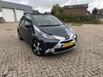 Toyota Aygo 1.0 VVT-i x-clusiv|cruise control|achteruitrijca, Voorwielaandrijving, Stof, Gebruikt, 4 stoelen