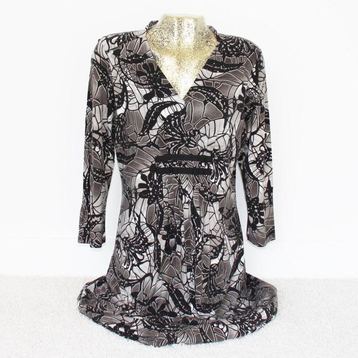 Zeer Mooie Claudia Sträter Jurk 551 (Maat 42) - 551 € 50,-, Kleding | Dames, Jurken, Zo goed als nieuw, Maat 42/44 (L), Grijs
