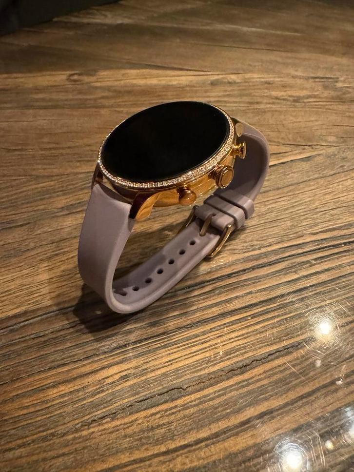 Fossil Smartwatch - Gen 6, Sieraden, Tassen en Uiterlijk, Smartwatches, Zo goed als nieuw, Android, Roze, Hartslag, Waterdicht