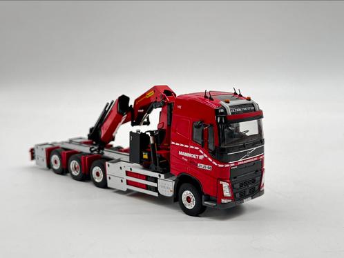 WSI VOLVO FH globetrotter MAMMOET autolaadkraan 8x2, Hobby en Vrije tijd, Modelauto's | 1:50, Zo goed als nieuw, Bus of Vrachtwagen