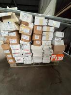 Metal stud Nonius boven en onderhangers Nieuw Partij!, Ophalen, Overige materialen, Nieuw, Minder dan 20 cm