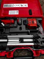 Hilti PM 30-MG  Laser met Statief en Accu, Doe-het-zelf en Verbouw, Meetapparatuur, Ophalen of Verzenden, Zo goed als nieuw, Afstand