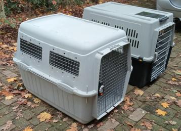 2 grote hondenbenches  beschikbaar voor biedingen