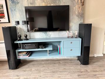 Zwevend TV-meubel MDF - 180cm beschikbaar voor biedingen