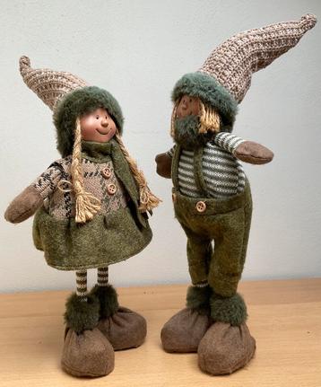 twee kerstfiguren / kerstkabouters 30 cm hoog beschikbaar voor biedingen