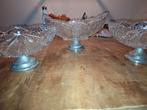 set twee ronde en ovalen schaal. geslepen glas op voet, Antiek en Kunst, Ophalen of Verzenden