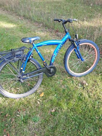 Blauwe bataves kinderfiets beschikbaar voor biedingen
