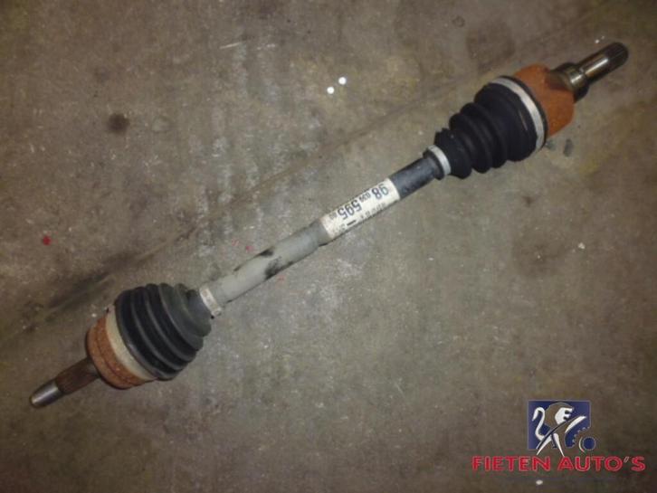 Aandrijfas Links Peugeot 208 1.2 VTi Access 9803959580, Auto-onderdelen, Remmen en Aandrijving, Peugeot, Gebruikt