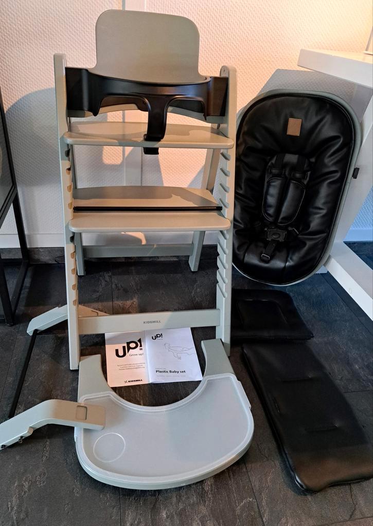 Kidsmill Up! Kinderstoel Complete set., Kinderen en Baby's, Kinderstoelen, Gebruikt, Meegroeistoel, Afneembaar eetblad, Gordel(s)