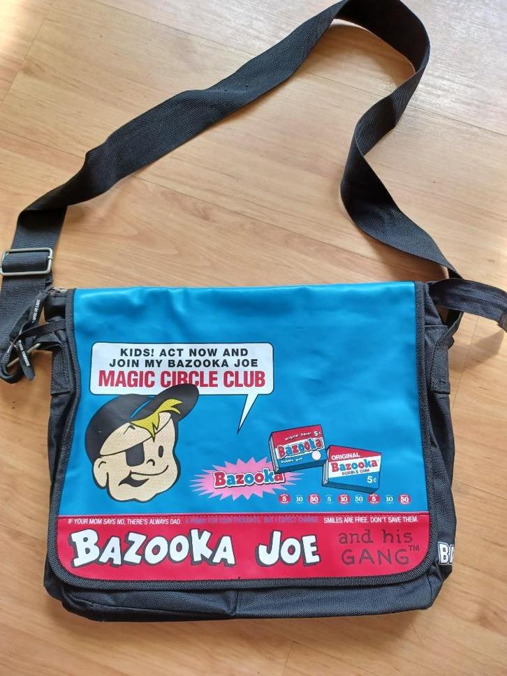 Coole, hippe BAZOOKA schoudertas, Sieraden, Tassen en Uiterlijk, Tassen | Schoudertassen, Zo goed als nieuw, Overige kleuren, Ophalen of Verzenden