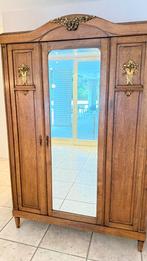 Prachtige vintage  eiken kledingkast met messing details, Ophalen