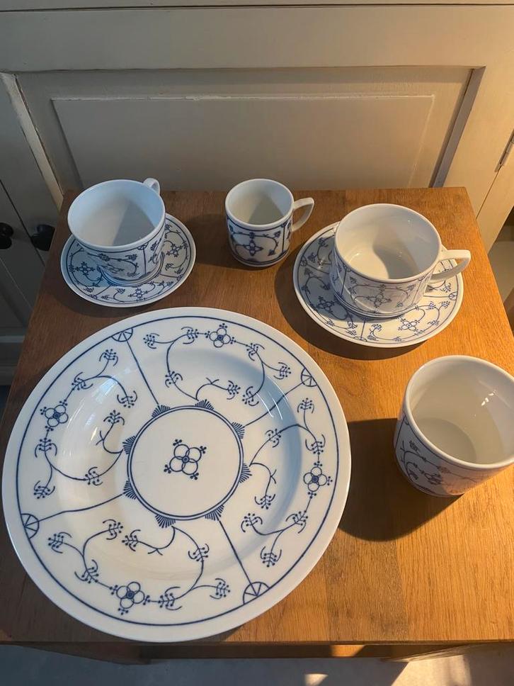 Oost-Duits Servies Jäger Eisenberg, Huis en Inrichting, Keuken | Servies, Gebruikt, Compleet servies, Overige stijlen, Porselein