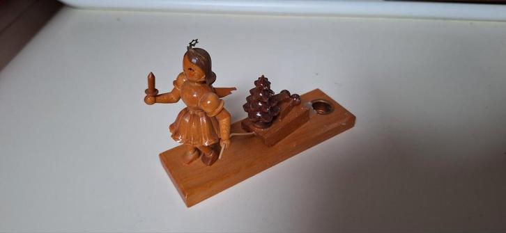 Ertsgebergte houten engel kaarshouder, Diversen, Kerst, Ophalen of Verzenden