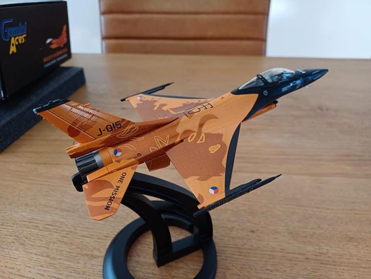 F-16 demoteam Orange Lion Gemini Aces 1:72 zeldzaam, Hobby en Vrije tijd, Modelbouw | Vliegtuigen en Helikopters, Zo goed als nieuw