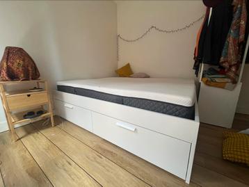 Bed frame and mattress 180x200 cm