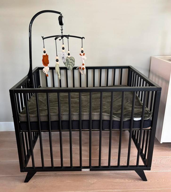 Bopita box compleet met matras, boxkleed en muziekmobiel, Kinderen en Baby's, Boxen, Zo goed als nieuw, Boxkleed, Ophalen