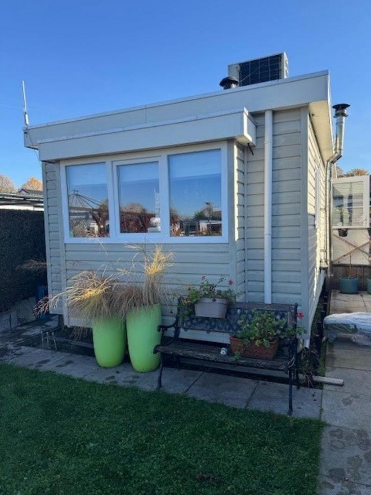 Instapklaar chalet met grote overkapping –  Wouwse Plantage, Caravans en Kamperen, Stacaravans, tot en met 2, Ophalen of Verzenden