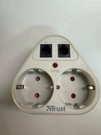 Power protector 230 p, Doe-het-zelf en Verbouw, Elektra en Kabels, Ophalen of Verzenden, Zo goed als nieuw