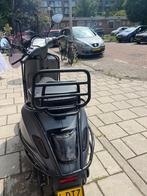 Vespa sprint 2019, gele kenteken, Fietsen en Brommers, Scooters | Vespa, Ophalen, Maximaal 45 km/u, Vespa S, Benzine