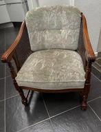 Stoel met armleuning, Huis en Inrichting, Stoelen, Ophalen, Hout, Gebruikt, Eén