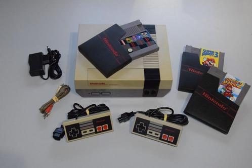 Nintendo NES met Super Mario Bros 1,2,3, Tetris & World Cup, Spelcomputers en Games, Spelcomputers | Nintendo NES, Gebruikt, Met 2 controllers