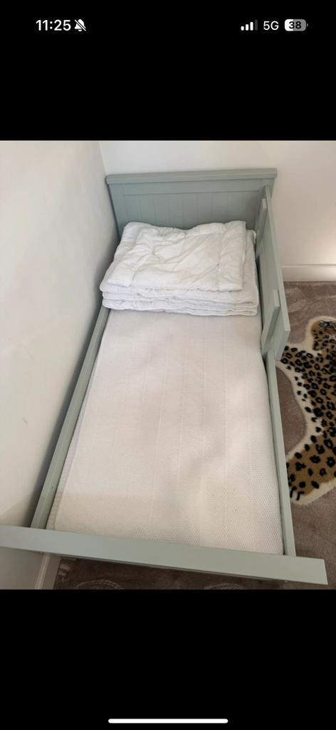 Peuterbed 70x150, Kinderen en Baby's, Kinderkamer | Bedden, Zo goed als nieuw, 140 tot 160 cm, 70 tot 85 cm, Lattenbodem, Matras