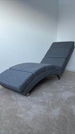 Mooie relaxstoel, Ophalen, Zo goed als nieuw, 50 tot 75 cm
