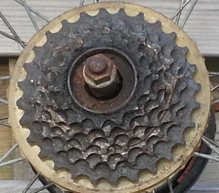De achternaaf met freewheel en rest van spaken 100% keurig, Fietsen en Brommers, Fietsonderdelen, Algemeen, Wiel, Ophalen of Verzenden