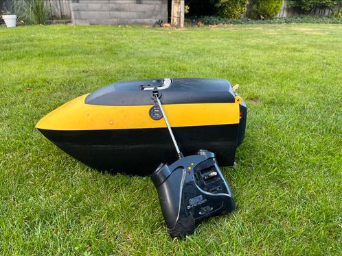 MAD D-FENDER voerboot+lithium accupakket +2x USB aansluiting, Watersport en Boten, Hengelsport | Karpervissen, Zo goed als nieuw