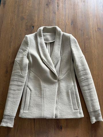 Wollen blazer Iro beschikbaar voor biedingen