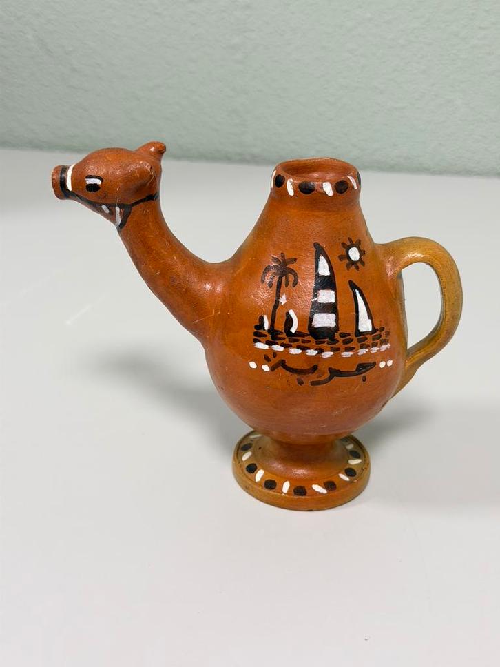 vintage magische kameel uit Djerba Tunesië keramiek theekan, Antiek en Kunst, Antiek | Keramiek en Aardewerk, Ophalen of Verzenden