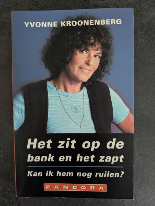 'Het zit op de bank en het zapt' van Yvonne Kroonenberg, Boeken, Humor, Zo goed als nieuw, Ophalen