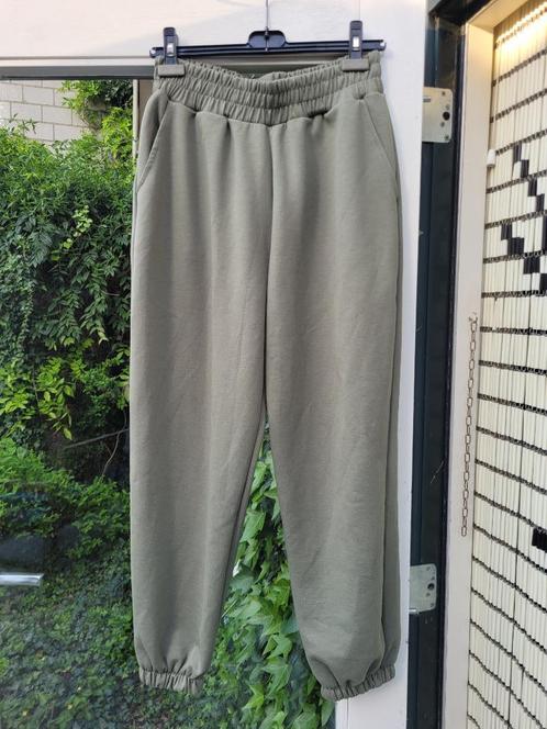 Defacto casual broek travelstof olijfgroen L, Kleding | Dames, Broeken en Pantalons, Zo goed als nieuw, Maat 42/44 (L), Groen