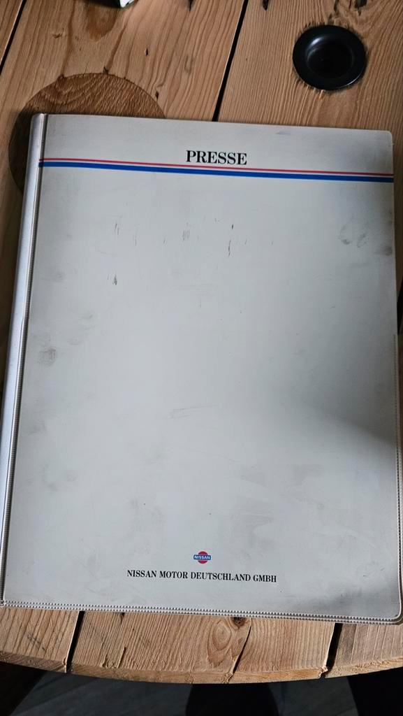 Nissan Motorsport STW Pers Pakket, Boeken, Auto's | Boeken, Zo goed als nieuw, Nissan, Ophalen of Verzenden