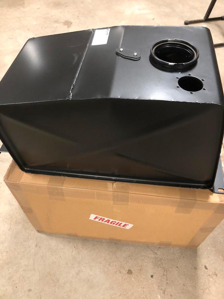 Land Rover Lightweight brandstoftank benzine / diesel ., Auto diversen, Overige Auto diversen, Ophalen of Verzenden