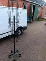 Kaartenmolen voor wenskaarten, Ophalen