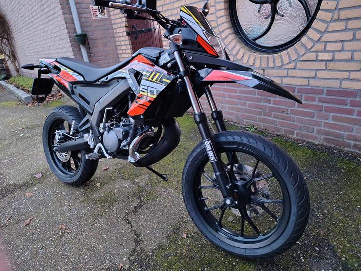 Derbi Senda Xtreme - Nieuwstaat!, Fietsen en Brommers, Brommers | Derbi, Nieuw, Maximaal 45 km/u, Ophalen