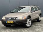 Volvo XC70 2.5 T Leder - Cruise - Trekhaak - NL Auto - Facel, Auto's, Volvo, Zwart, Origineel Nederlands, Handgeschakeld, Vierwielaandrijving