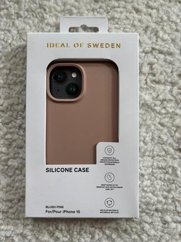Siliconen hoesje Ideal of Sweden iPhone 15 beschikbaar voor biedingen